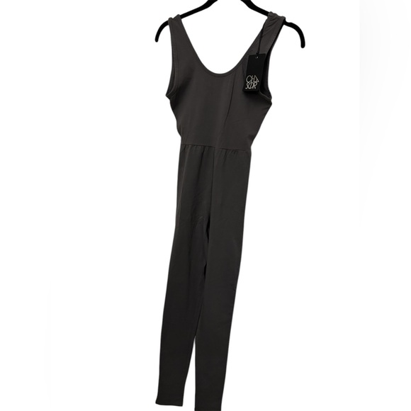 Chaser Jumpsuit Bodysuit Size Small Sleeveless Gray New‎ - Picture 1 of 6